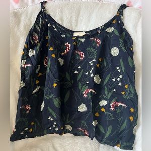 NWT Natural Life Floral Tanktop